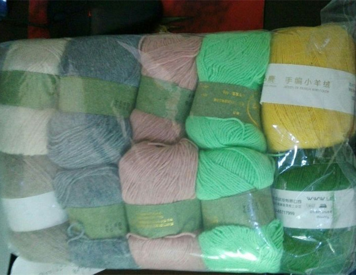 【阿珍手工】“童年”--7-8歲兒童雞心領羊絨背心 - 阿珍 - 阿珍手工編織